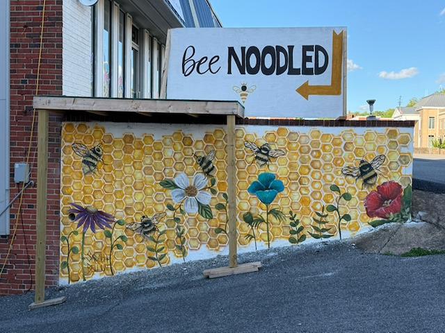 image from Bee-Themed Noodle Restaurant in Tazewell, VA