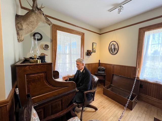 image from The lighthouse keeper's house